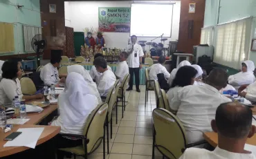 Photo Rapat Kerja SMK Negeri 52 Jakarta 11 whatsapp_image_2018_04_27_at_07_33_09