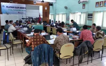 Photo Pelatihan Metodologi Asesor Kompetensi 14 whatsapp_image_2018_05_31_at_11_08_36