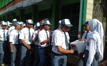 Photo SMKN 52 Jakarta Peduli Bencana Palu 36 whatsapp_image_2018_10_08_at_07_47_59