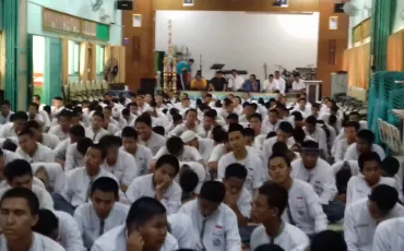 Photo Sholat Jumat di SMK Negeri 52 21 whatsapp_image_2018_10_12_at_11_56_51