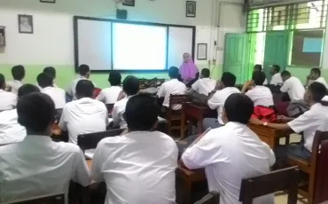 Photo Kegiatan Pendalaman Materi UN Kelas XII Tahun 2018 7 whatsapp_image_2018_10_15_at_15_53_13