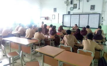 Photo Kegiatan Pendalaman Materi UN Kelas XII Tahun 2018 26 whatsapp_image_2018_10_17_at_16_08_21