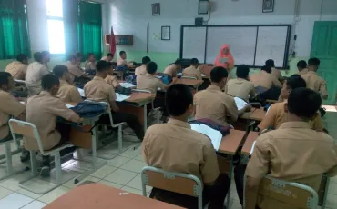 Photo Kegiatan Pendalaman Materi UN Kelas XII Tahun 2018 31 whatsapp_image_2018_10_17_at_16_13_52