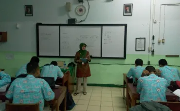 Photo Kegiatan Pendalaman Materi UN Kelas XII Tahun 2018 36 whatsapp_image_2018_10_18_at_15_39_01