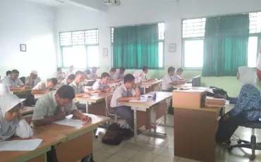 Photo Kegiatan Pendalaman Materi UN Kelas XII Tahun 2018 46 whatsapp_image_2018_10_29_at_16_07_23