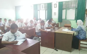 Photo Kegiatan Pendalaman Materi UN Kelas XII Tahun 2018 47 whatsapp_image_2018_10_29_at_16_07_31