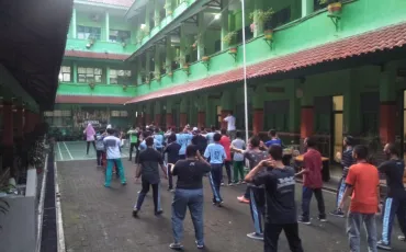 Photo Kegiatan MABIT Rohis SMKN 52 9 whatsapp_image_2019_02_26_at_20_11_381