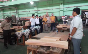 Photo LKS Teknik Furnitur dan Pemesinan Tingkat DKI Th. 2019 31 whatsapp_image_2019_02_27_at_07_42_55