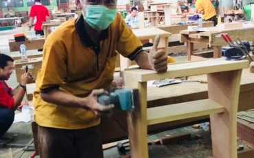 Photo LKS Teknik Furnitur dan Pemesinan Tingkat DKI Th. 2019 52 whatsapp_image_2019_02_28_at_16_19_471