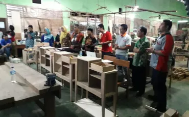 Photo LKS Teknik Furnitur dan Pemesinan Tingkat DKI Th. 2019 57 whatsapp_image_2019_02_28_at_17_39_46