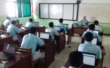 Photo USBN SMKN 52 Jakarta Th. 2019 79 whatsapp_image_2019_03_14_at_07_05_37