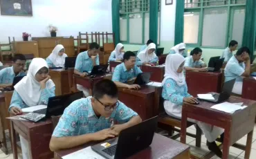 Photo USBN SMKN 52 Jakarta Th. 2019 100 whatsapp_image_2019_03_14_at_07_17_32