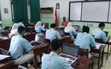 Photo USBN SMKN 52 Jakarta Th. 2019 105 whatsapp_image_2019_03_14_at_07_19_24