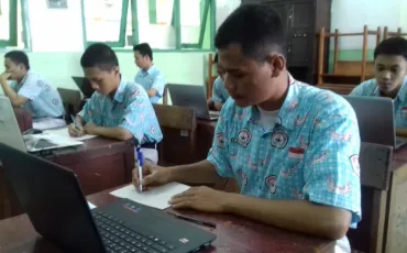 Photo USBN SMKN 52 Jakarta Th. 2019 110 whatsapp_image_2019_03_14_at_07_20_38