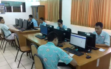 Photo USBN SMKN 52 Jakarta Th. 2019 143 whatsapp_image_2019_03_14_at_07_27_10