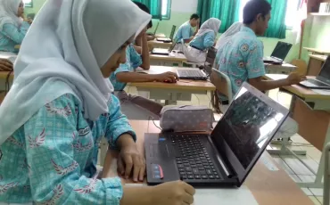 Photo USBN SMKN 52 Jakarta Th. 2019 138 whatsapp_image_2019_03_14_at_07_48_41