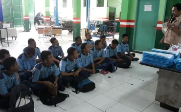 Foto Kegiatan Uji Sertifikasi LSP P1 Tek. Kend. Ringan Th. 2019 21 whatsapp_image_2019_04_09_at_07_42_50