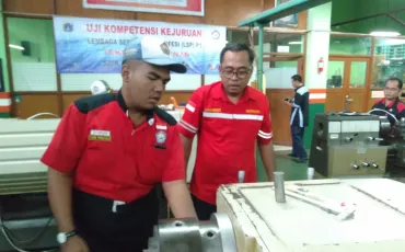 Photo Uji Sertifikasi LSP P1 Teknik Pemesinan Th. 2019 8 whatsapp_image_2019_04_16_at_14_42_23