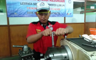 Photo Uji Sertifikasi LSP P1 Teknik Pemesinan Th. 2019 6 whatsapp_image_2019_04_16_at_14_42_232