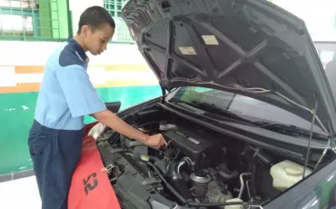 Foto Kegiatan Uji Sertifikasi LSP P1 Tek. Kend. Ringan Th. 2019 4 whatsapp_image_2019_04_16_at_14_42_262