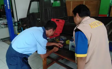 Foto Kegiatan Uji Sertifikasi LSP P1 Tek. Kend. Ringan Th. 2019 12 whatsapp_image_2019_04_16_at_14_45_173