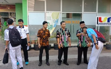 Foto Kegiatan Berwarnanya SMKN 52_Th. 2019_1 3 whatsapp_image_2019_09_12_at_06_32_59