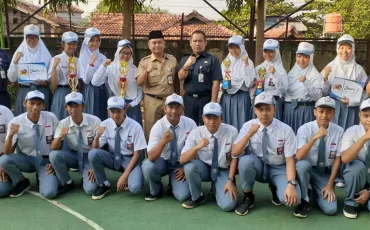 Foto Kegiatan Berwarnanya SMKN 52_Th. 2019_1 10 whatsapp_image_2019_09_16_at_07_32_13
