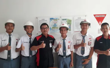 Foto Kegiatan Berwarnanya SMKN 52_Th. 2019_1 14 whatsapp_image_2019_09_17_at_08_16_47