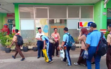 Foto Kegiatan Berwarnanya SMKN 52_Th. 2019_1 15 whatsapp_image_2019_09_18_at_06_09_20
