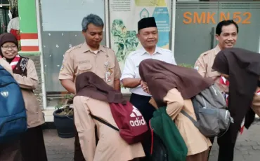 Foto Kegiatan Berwarnanya SMKN 52_Th. 2019_1 21 whatsapp_image_2019_09_18_at_06_16_26