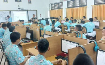 Foto Kegiatan Kegiatan KBM Dasar-Dasar Kejuruan di Teknik Pemesinan 2 ~blog/2024/10/10/kbm_teknik_pemesinan_2