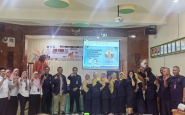 Foto Kegiatan Workshop Penyusunan Program Literasi dan Numerasi 30 ~blog/2024/10/21/whatsapp_image_2024_10_21_at_11_25_15_2