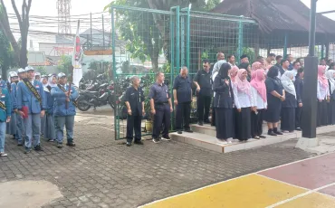 Foto Kegiatan Sertijab Pengurus OSIS Periode 2023/20224 kepada  Pengurus OSIS Terpilih Periode 2024/20225 4 ~blog/2024/11/4/whatsapp_image_2024_11_04_at_06_38_25__copy
