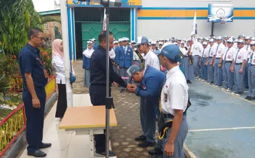 Foto Kegiatan Sertijab Pengurus OSIS Periode 2023/20224 kepada  Pengurus OSIS Terpilih Periode 2024/20225 13 ~blog/2024/11/4/whatsapp_image_2024_11_04_at_07_01_55