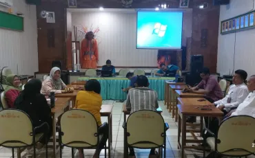 Foto Kegiatan Work Shop Tracer Study SMKN 52 Jakarta 6 ~blog/2024/9/27/whatsapp_image_2024_09_27_at_08_02_52_3