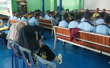 Foto Kegiatan UJI SERTIFIKASI KOMPETENSI TKR (SKEMA OKUPASI: ELETRICAL JUNIOR TECHNICIAN) 7 ~blog/2025/2/20/whatsapp_image_2025_02_20_at_08_04_04