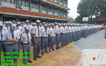 Foto Kegiatan Kegiatan Upacara Peringatan Hari Kartini di SMKN 52 Jakarta 18 ~blog/2025/4/21/whatsapp_image_2025_04_21_at_06_59_32