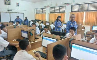Foto Kegiatan Pelaksanaan Asesesmen Akhir Tahun Berbasis Komputer (AATBK) 38 ~blog/2025/6/11/whatsapp_image_2025_06_02_at_11_53_04