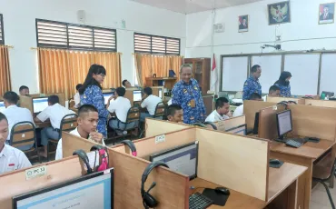 Foto Kegiatan Pelaksanaan Asesesmen Akhir Tahun Berbasis Komputer (AATBK) 37 ~blog/2025/6/11/whatsapp_image_2025_06_02_at_11_54_02