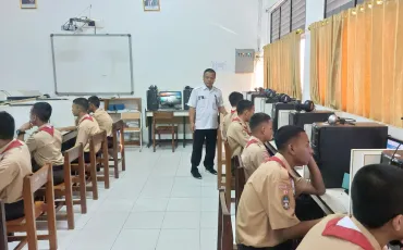 Foto Kegiatan Pelaksanaan Asesesmen Akhir Tahun Berbasis Komputer (AATBK) 29 ~blog/2025/6/11/whatsapp_image_2025_06_04_at_07_12_54