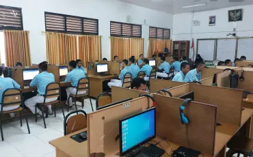 Foto Kegiatan Pelaksanaan Asesesmen Akhir Tahun Berbasis Komputer (AATBK) 26 ~blog/2025/6/11/whatsapp_image_2025_06_05_at_07_11_15_1