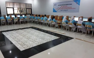 Foto Kegiatan Pelaksanaan Asesesmen Akhir Tahun Berbasis Komputer (AATBK) 21 ~blog/2025/6/11/whatsapp_image_2025_06_05_at_07_16_17