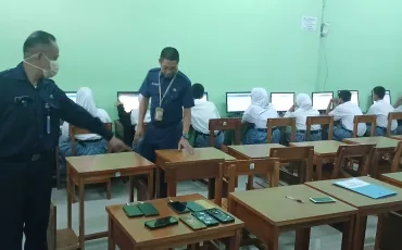 Foto Kegiatan Pelaksanaan Asesesmen Akhir Tahun Berbasis Komputer (AATBK) 8 ~blog/2025/6/11/whatsapp_image_2025_06_10_at_07_36_08