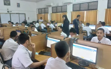 Foto Kegiatan Pelaksanaan Asesesmen Akhir Tahun Berbasis Komputer (AATBK) 6 ~blog/2025/6/11/whatsapp_image_2025_06_10_at_07_55_00