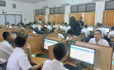 Foto Kegiatan Pelaksanaan Asesesmen Akhir Tahun Berbasis Komputer (AATBK) 5 ~blog/2025/6/11/whatsapp_image_2025_06_10_at_07_55_01