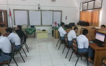 Foto Kegiatan Pelaksanaan Asesesmen Akhir Tahun Berbasis Komputer (AATBK) 3 ~blog/2025/6/11/whatsapp_image_2025_06_10_at_13_18_32