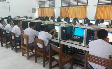 Foto Kegiatan Pelaksanaan Asesesmen Akhir Tahun Berbasis Komputer (AATBK) 2 ~blog/2025/6/11/whatsapp_image_2025_06_10_at_13_24_05