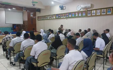 Foto Kegiatan Persiapan berangkat PKL ke 7  Perusahaan (Dunia Kerja) 1 ~blog/2025/7/9/whatsapp_image_2025_07_09_at_09_13_08