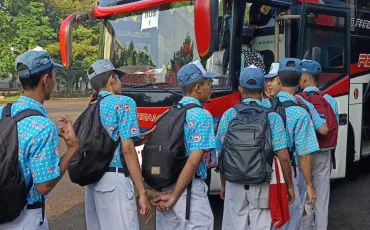 Foto Kegiatan Kunjungan Industri Pada PT. Sugity Creatives 10 ~blog/2025/8/14/1000887650