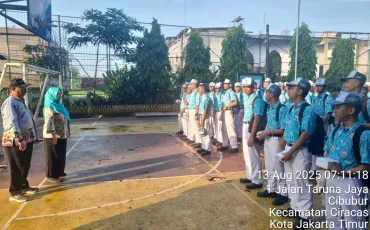 Foto Kegiatan Kunjungan Industri Pada PT. Sugity Creatives 3 ~blog/2025/8/14/1000887974